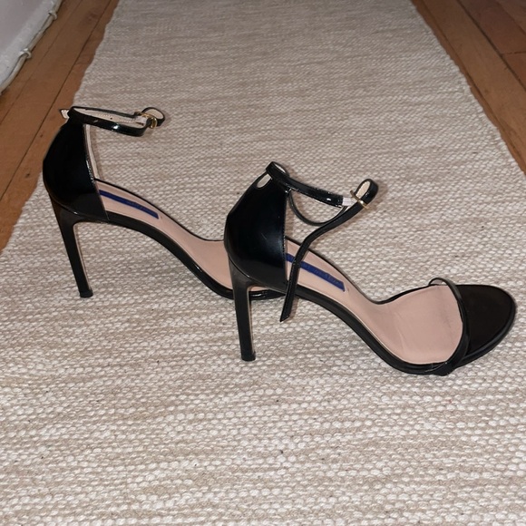 Stuart Weitzman - Picture 5 of 6